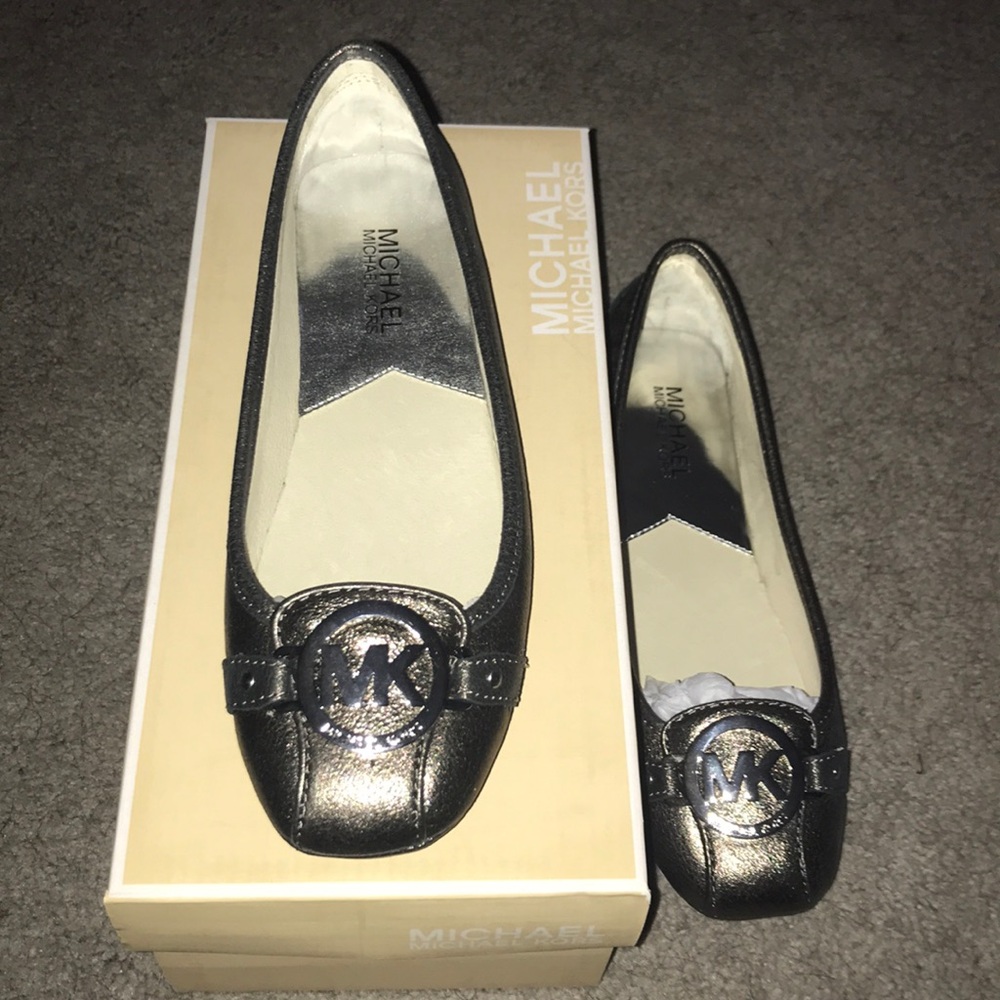 Brand new Michael kors flat